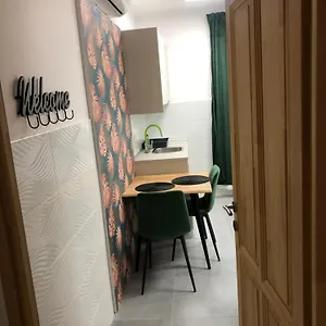 Harmonia Es Beke Belvarosaban 12 - Harmony And Peace In 12 Apartman